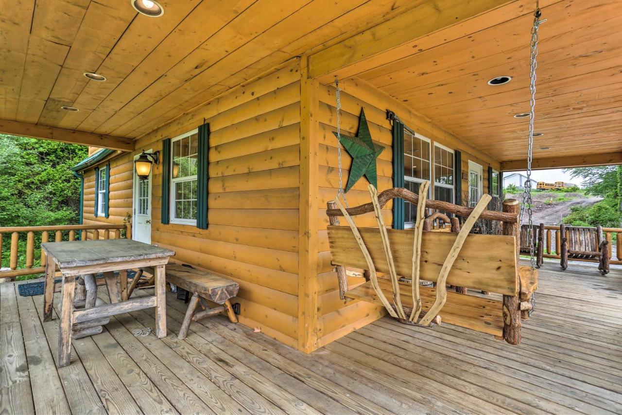 Charming Blakely Cabin With Porch And Valley Views! المظهر الخارجي الصورة